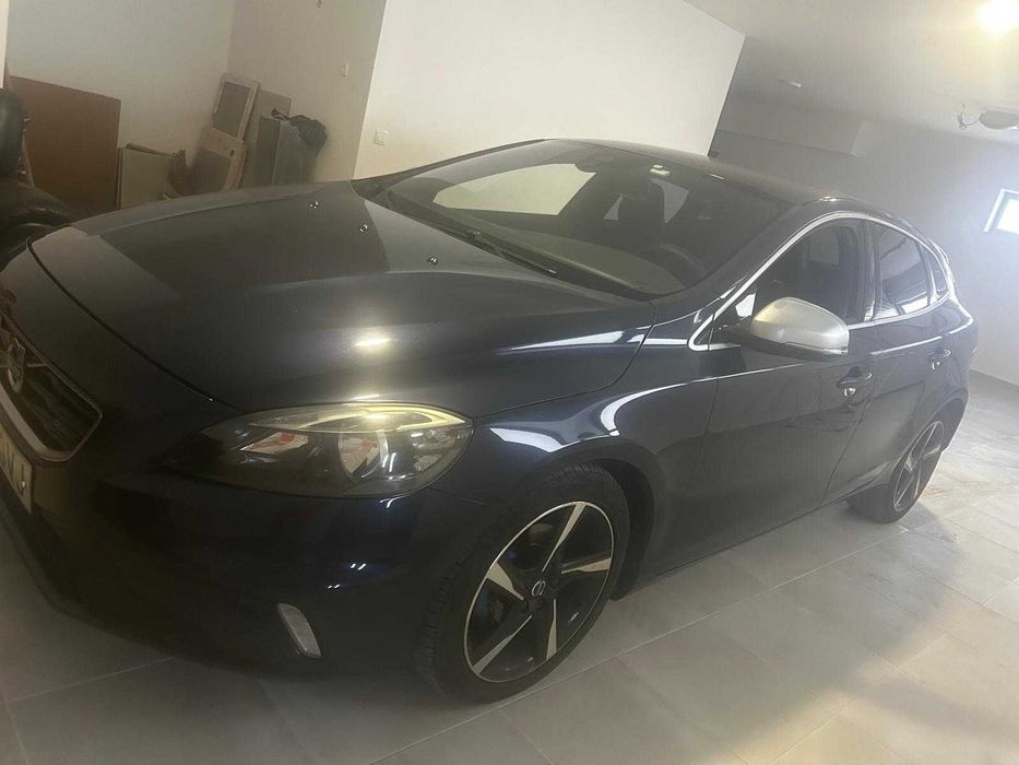 Volvo V40 R desegin