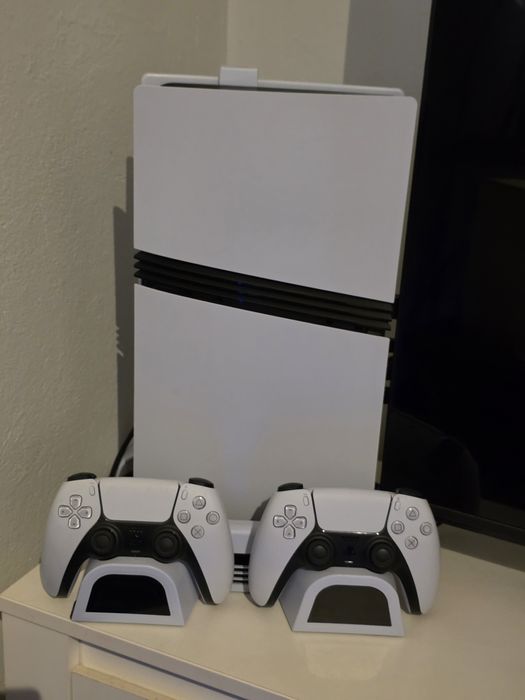 PlayStation 5 Pro + gratis