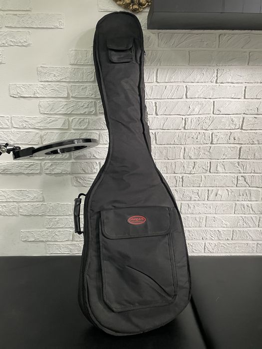 Gitara basowa Aria Diamond