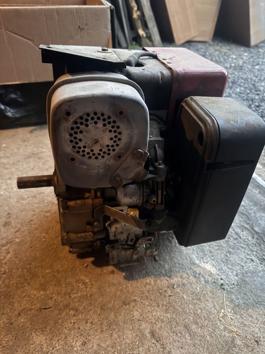 Silnik Briggs & Stratton 12.5 HP