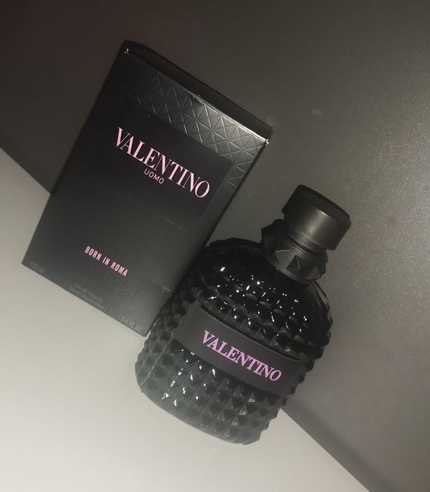 Valentino Uomo Born in Roma