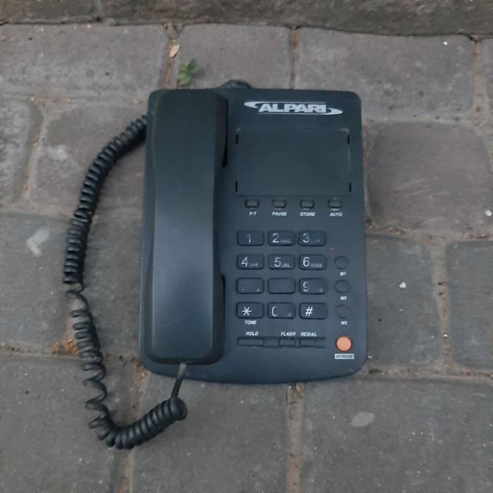 Домашній телефон