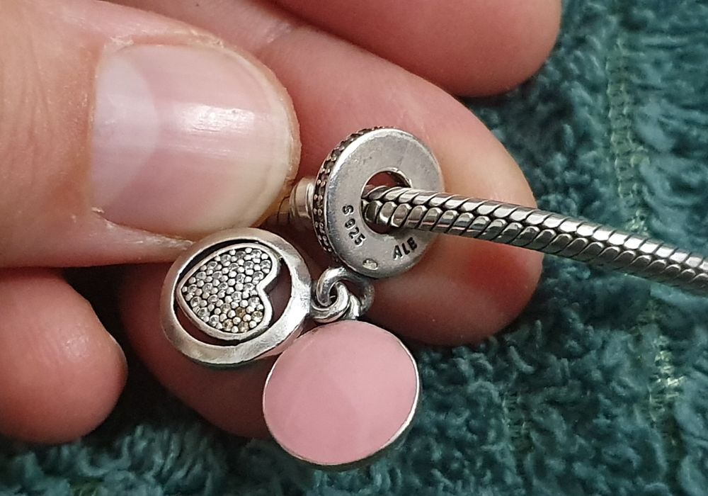 Charms Pandora Serce