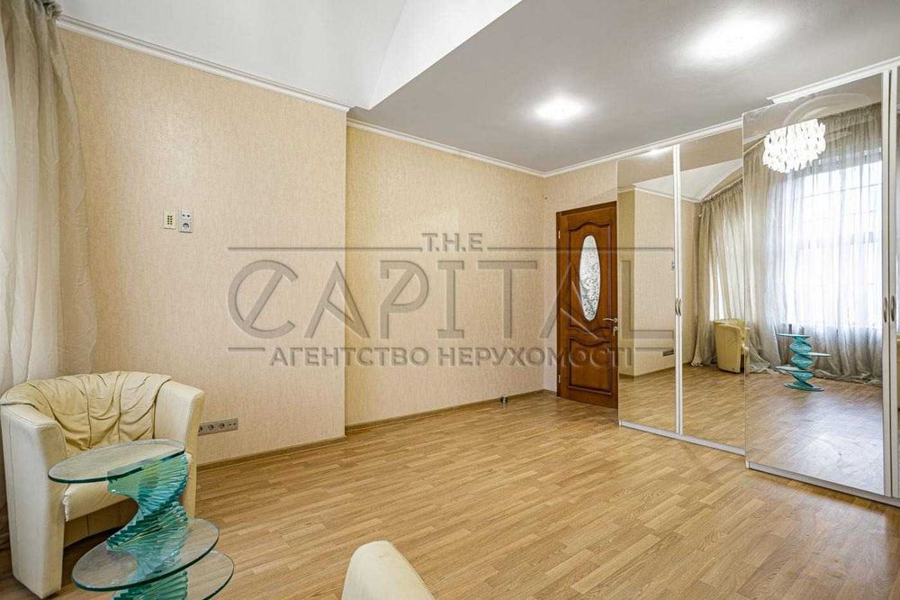 Продаж / Будинок / 390 м2 / вул. Звіринецька / Печерський район