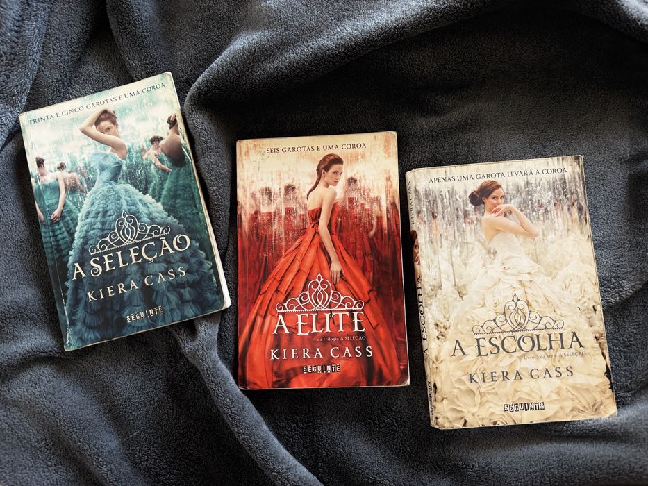 3 primeiros livros da saga A Seleção, em português do Brasil: