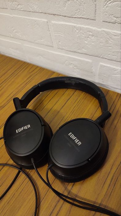 Навушники Edifier H840