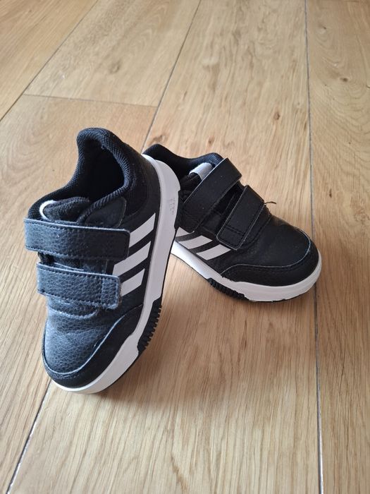 Buty sportowe dla dzieci ADIDAS Tensaur r.23.5
