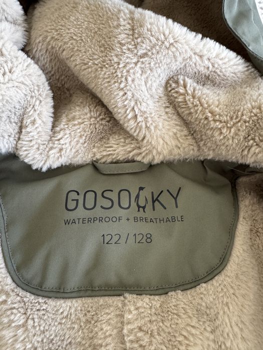 Casaco criança com pelo e impermeável