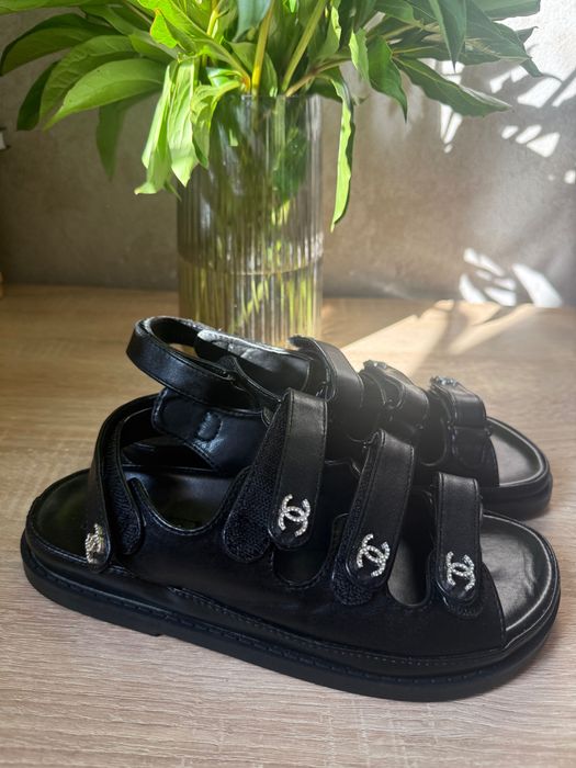 Така ціна лише 3 дні! Натуральні шкіряні жіночі босоніжки Chanel, розмір 38
