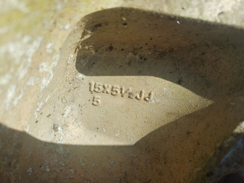 Felga aluminiowa Suzuki Jimny R15