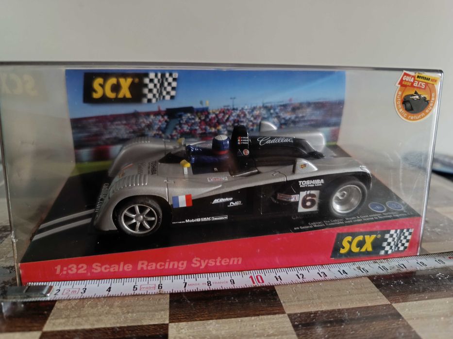 Scalextric Cadillac Northstar 24H Le Mans 2001 1:32