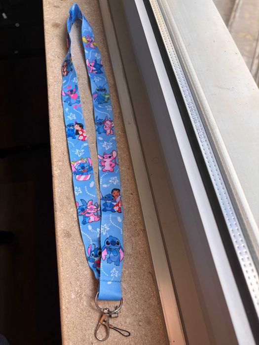 Fita Porta-Chaves / Porta-Cartões – Stitch Tropical