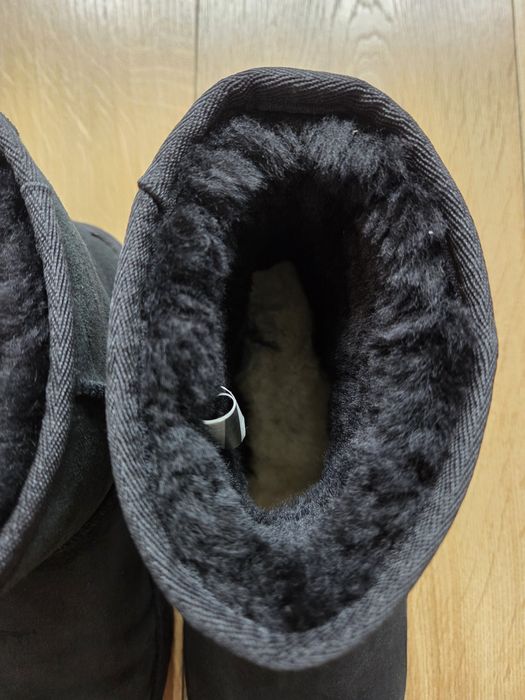 Śniegowce marki UGG W Classic Mini II rozm.38 Czarne