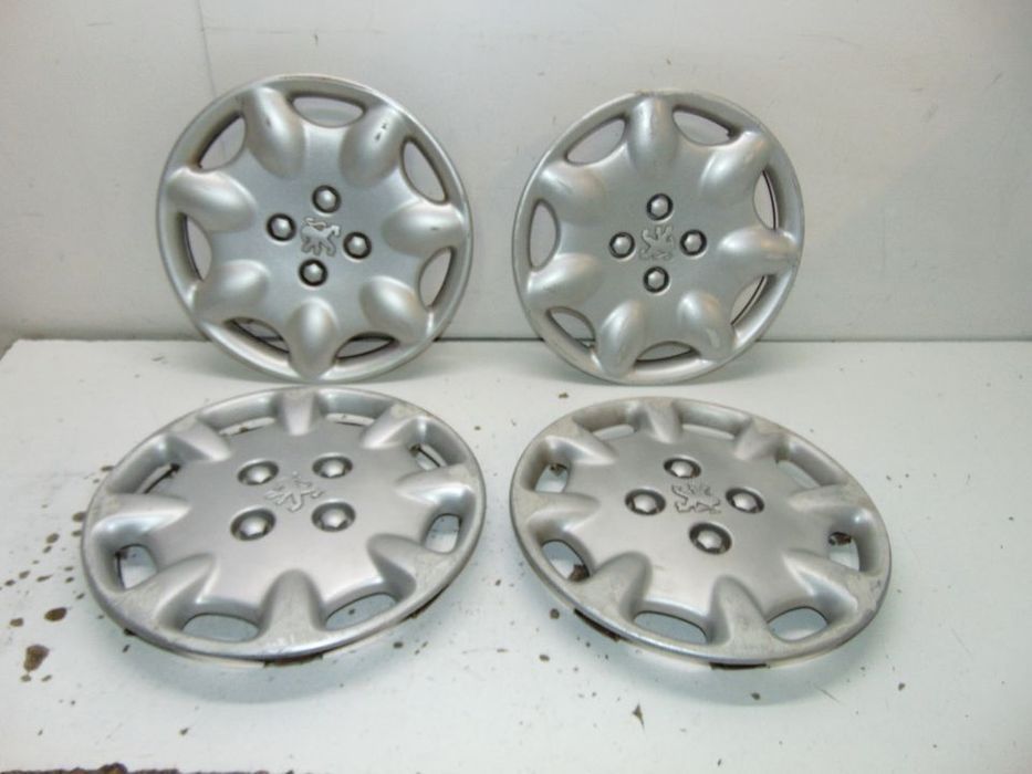 Peugeot 206 e outros tampões de roda