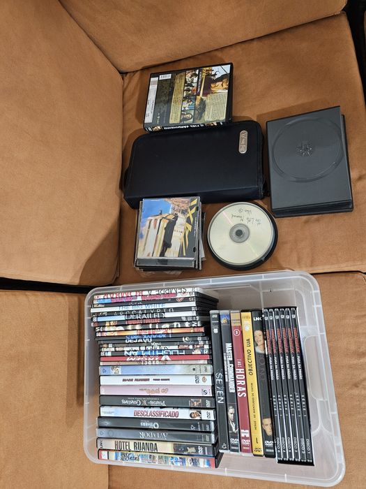 Varios jogos de criança + 70 Dvds diversos