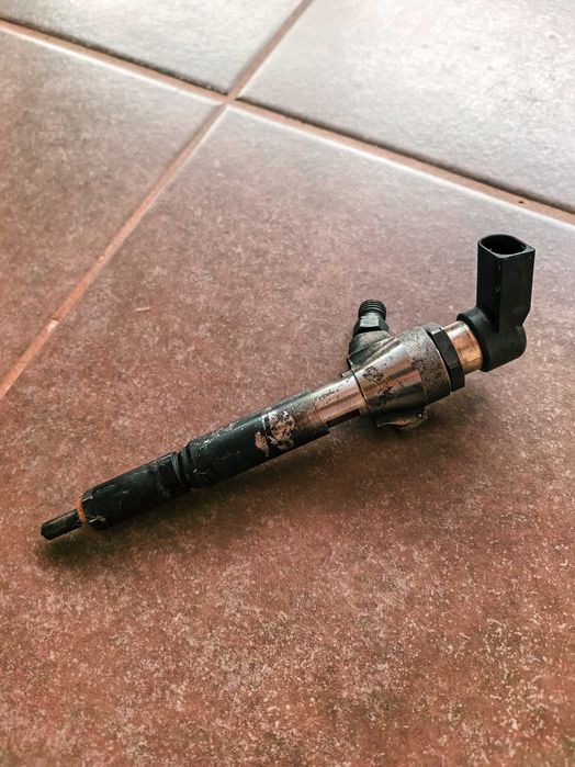 Injector Renault Scenic II 1.5 dCi 105 8200294788