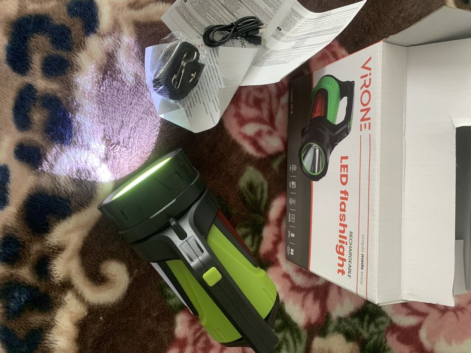 Акумулятирний лед фонарік virone