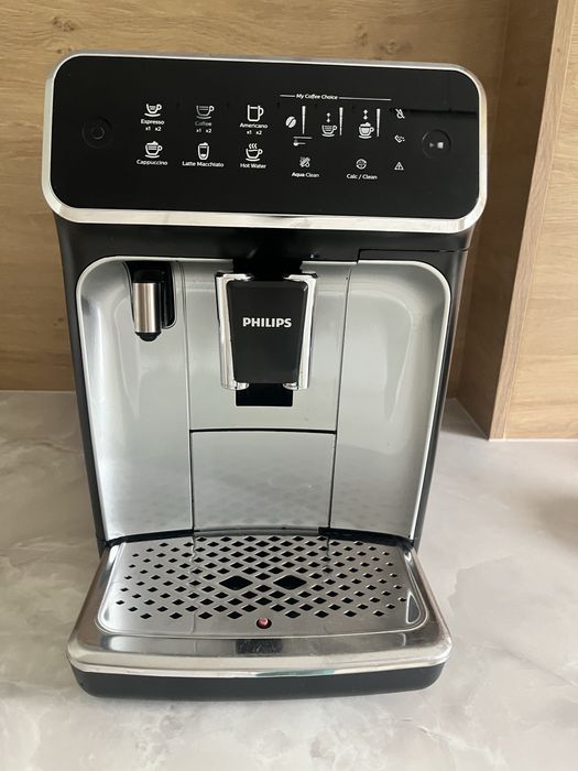 Ekspres do kawy PHILIPS Sarco Lattego  EP 3246