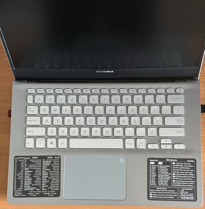 Notebook ASUS VivoBook 8265U
