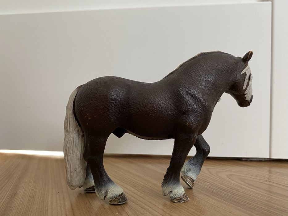 Wycofany koń Schleich