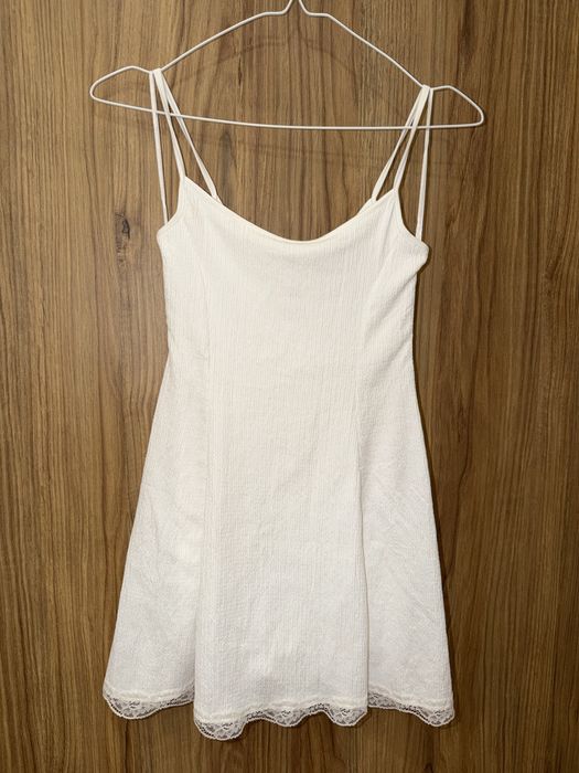 Сукня з шортами біла