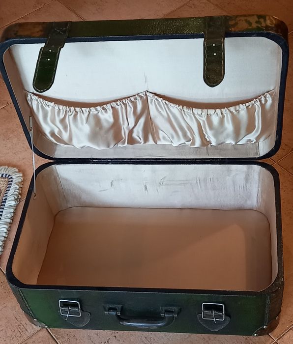 Mala Verde Antiga como Nova