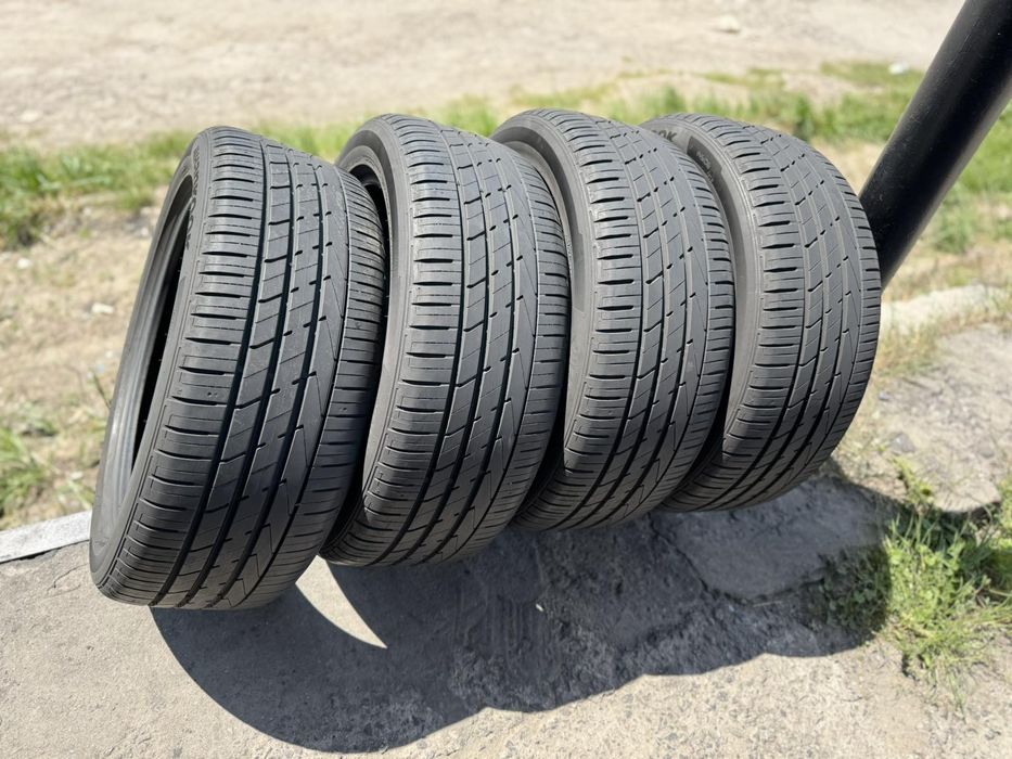 Літні шини Hankook 235/50 R19