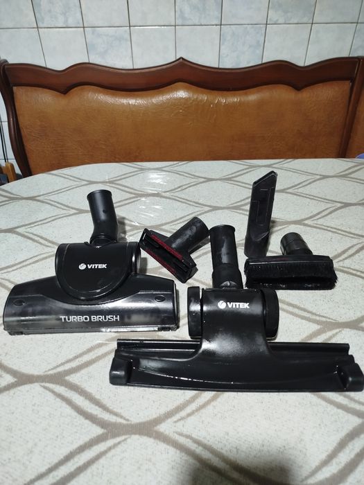Насадки  для пилососу Vitek i не тільки .