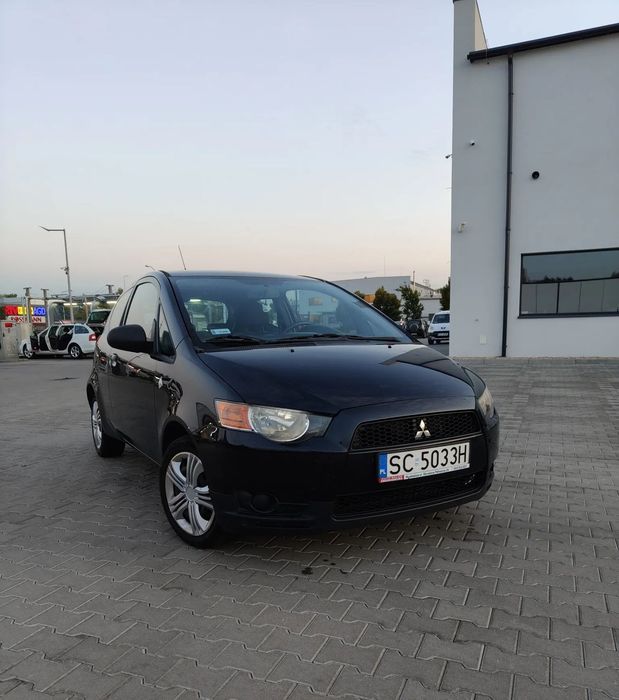 Mitsubishi Colt Auto z polskiego salonu, garażowane, w dobrym stanie technicznym.