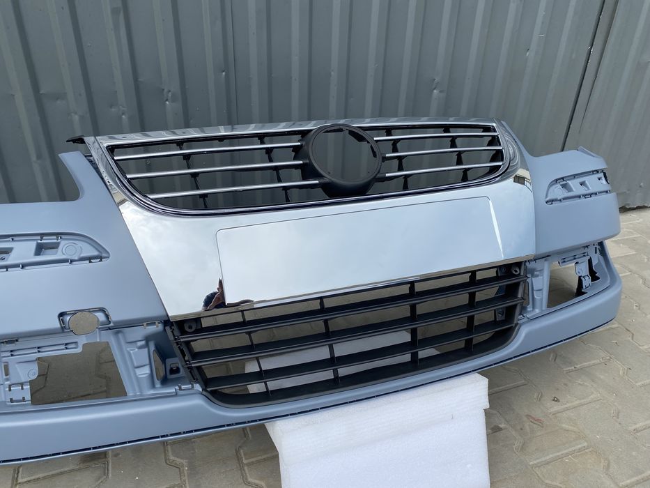 Решітка радіатора Volkswagen Touran 2007-2010 Тоуран розборка