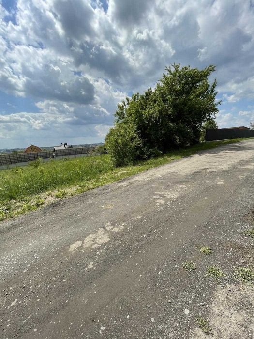 Продаж земельної ділянки під житлову забудову