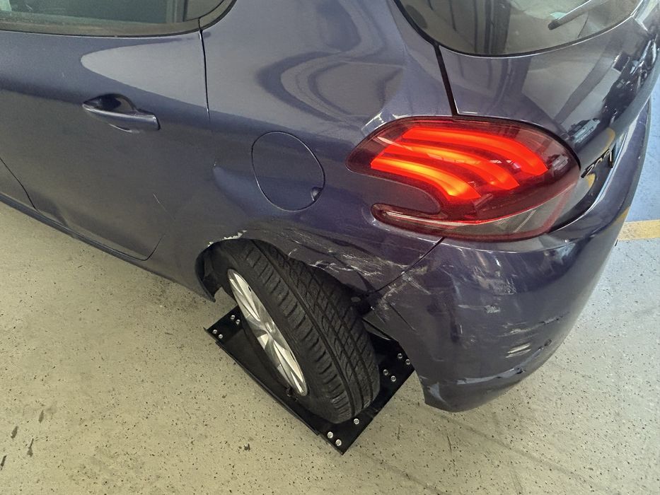 Peugeot 208 1.0 PureTech 68 Like 2015