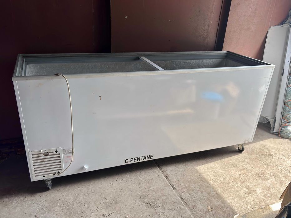 Морозильник Ugur UDD 600 SC