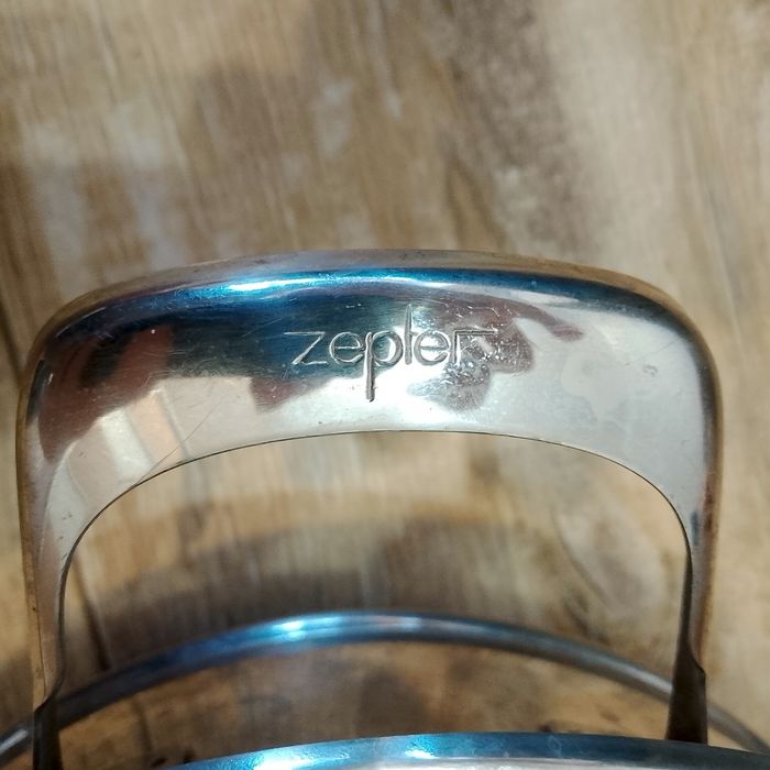 Продам пароварку Zepter