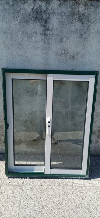 Janela de aluminio branco