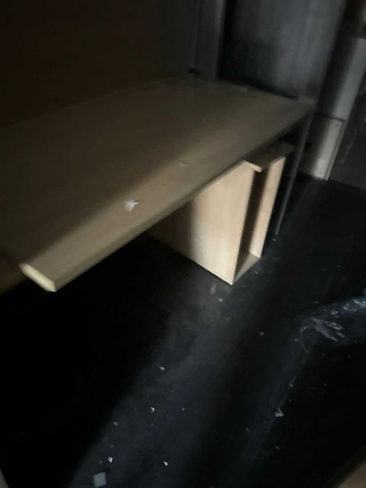 Pólka na komputer półki pod biurko biuro dom