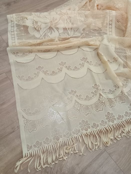 Тюль кімнатна жовта