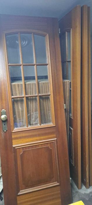 Portas em mogno madeira maciça