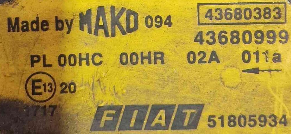 Ótica / Farol Direito FIAT DOBLO Caixa/monovolume (223_) ano 2006