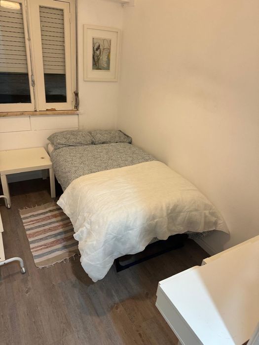 Arrenda quarto disponivel p dezembro