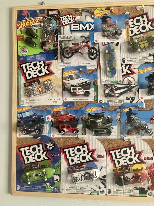 Quadro Colecionaveis Tech Deck/Hot Wheels