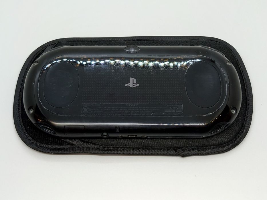 PS Vita 64 gb з іграми + чохол