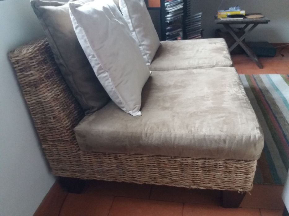 Pequeno sofá/ small couch