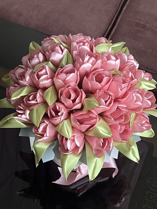 Тюльпани атласні / квіти з атласу