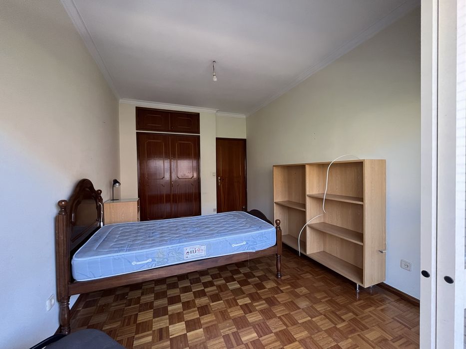 Alugo T1 (R de Barros, Gualtar) - 3 min. a pé da Universidade do Minho