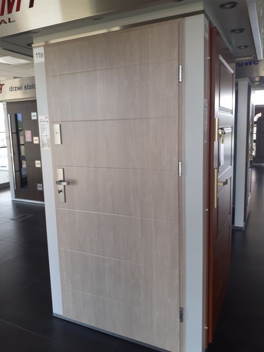 Drzwi zewnętrzne metalowe Kmt plus 75 program czyste powietrze od Ręki