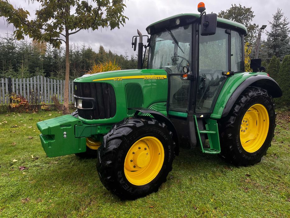 John Deere M 6120