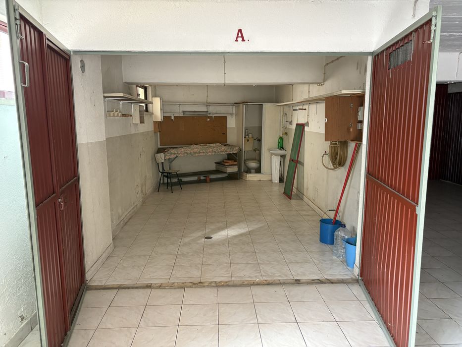 Garagem centro do Feijo