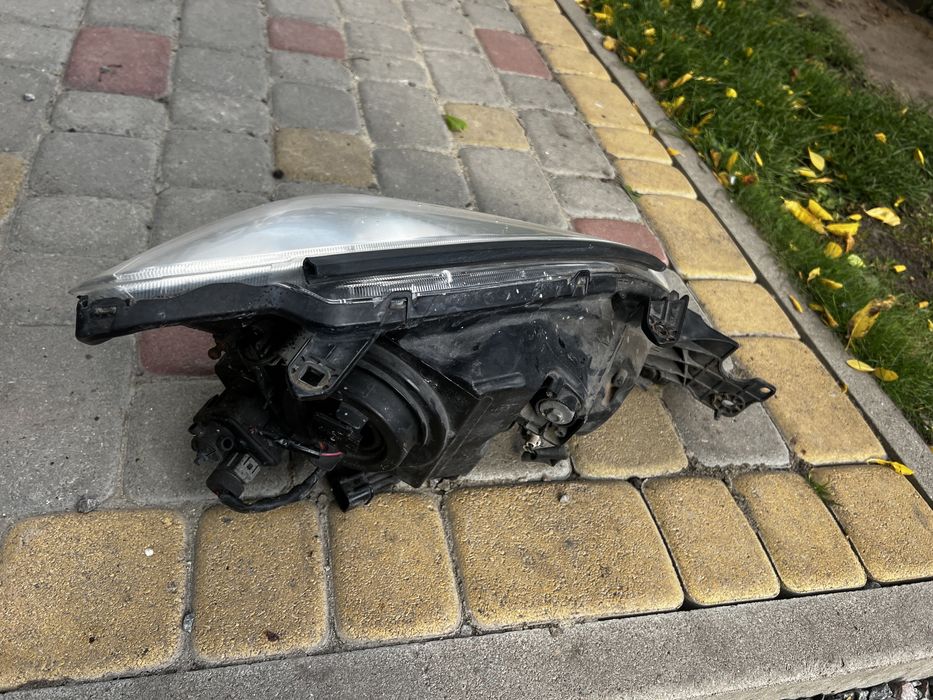 Фари мітсубісі ланцер 9