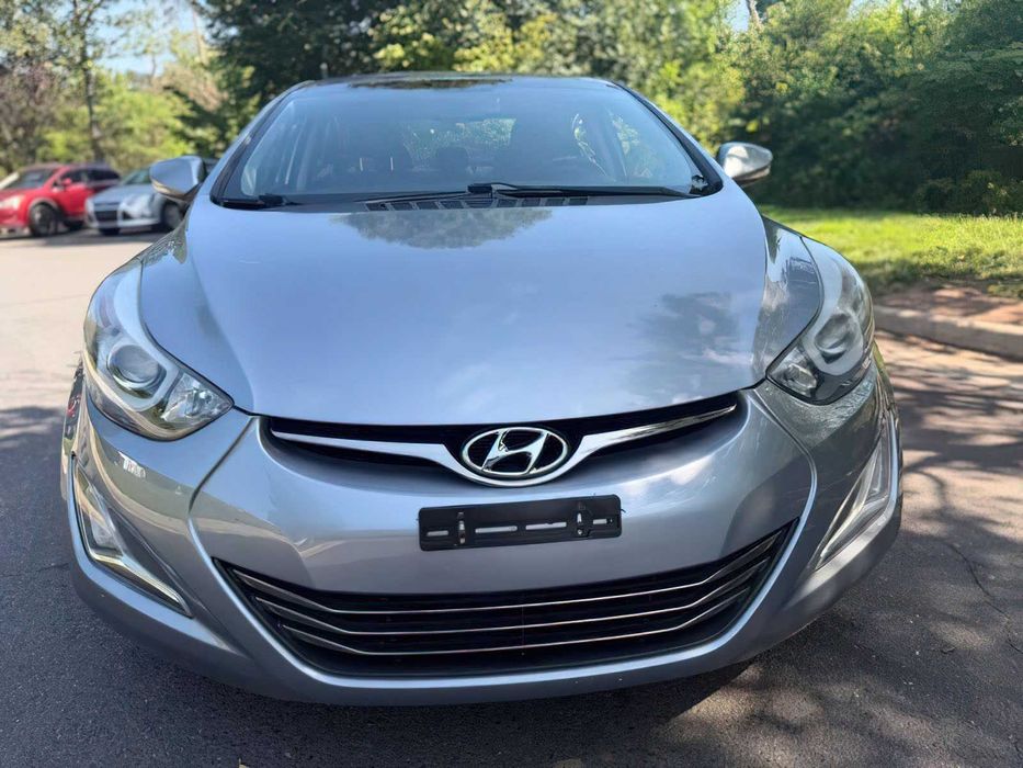 Hyundai Elantra Limited      2015